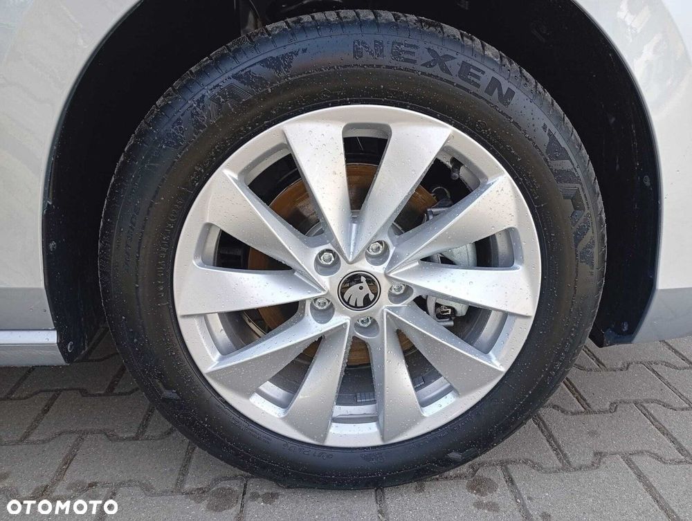 Skoda Superb 2.0 TDI SCR Edition 130 DSG - 25