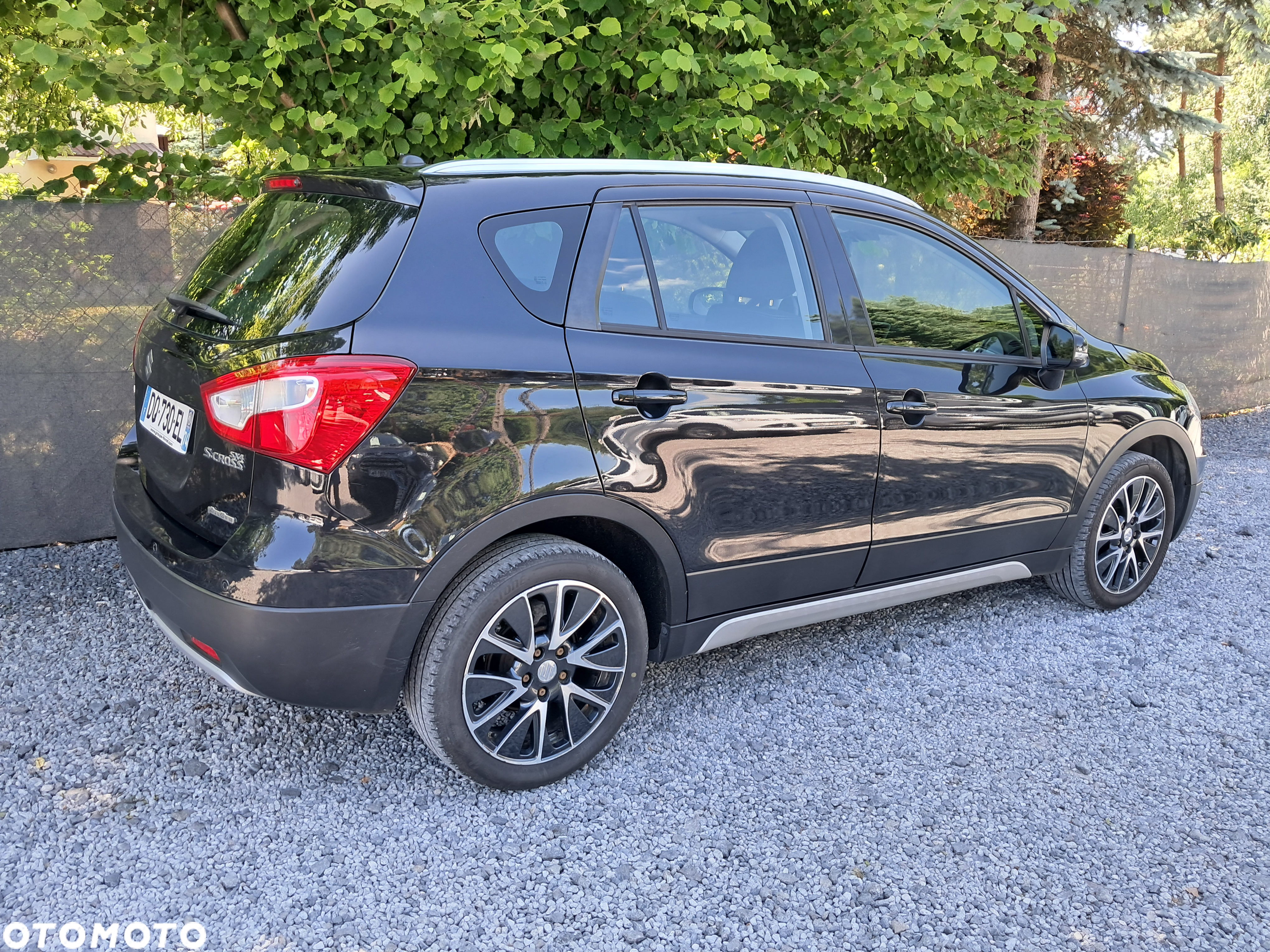 Suzuki SX4 S-Cross 1.6 DDiS Premium 4WD - 2