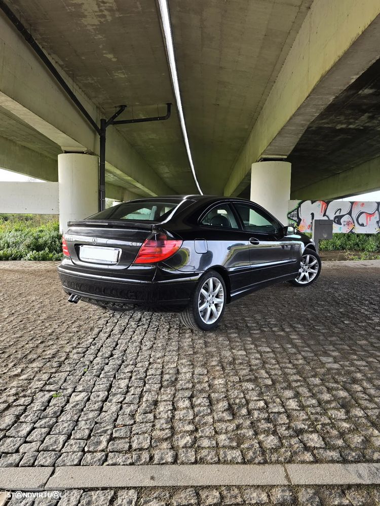 Mercedes-Benz C 220 - 4