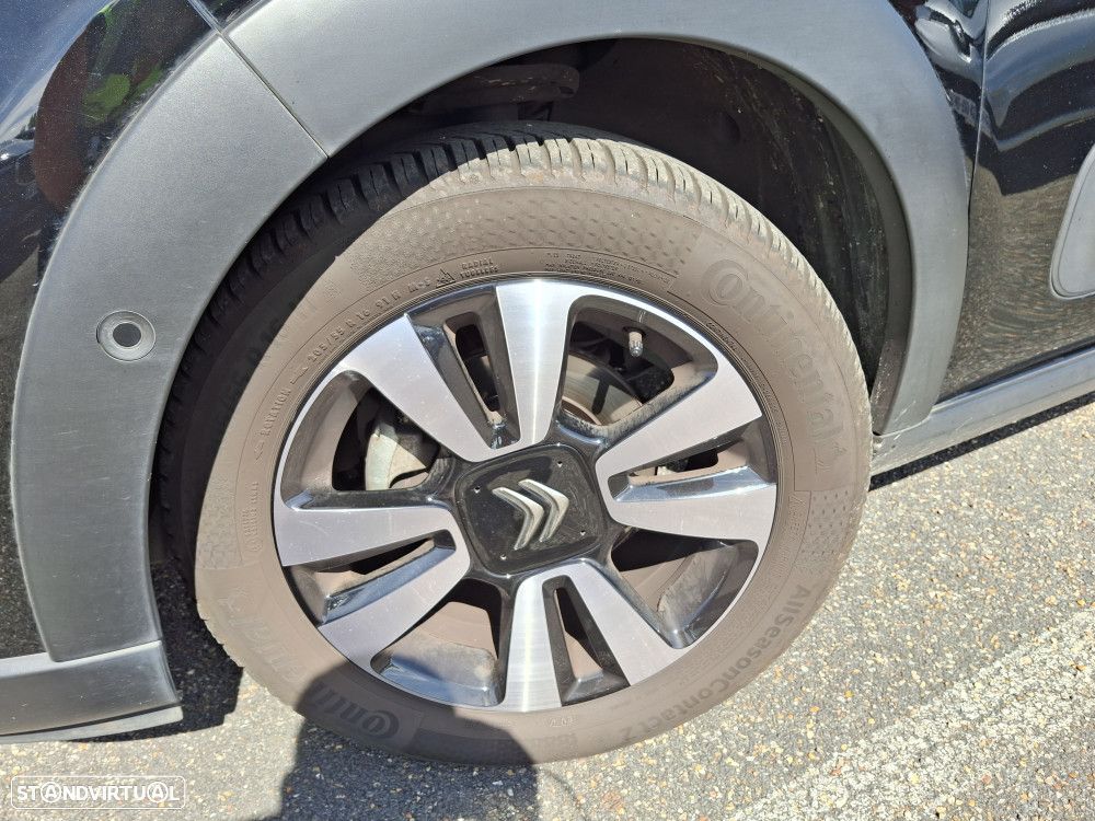 Citroën C3 1.2 PureTech Shine EAT6 - 7