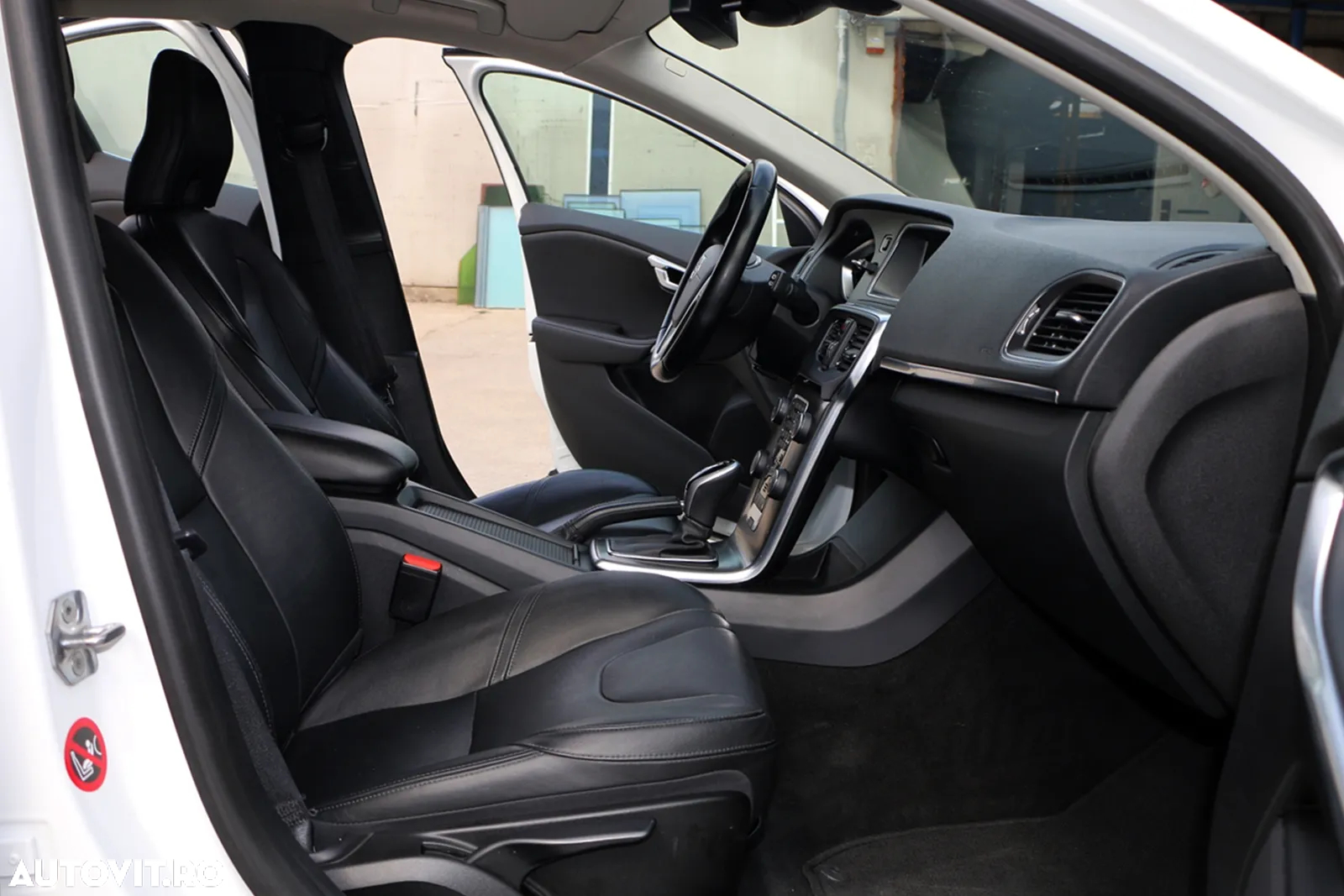 Volvo V40 D3 Geartronic Summum - 14