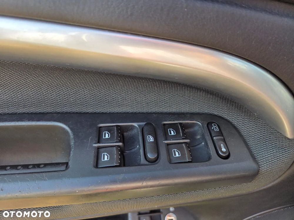 Skoda Superb 2.0 TDI DPF Ambiente - 11