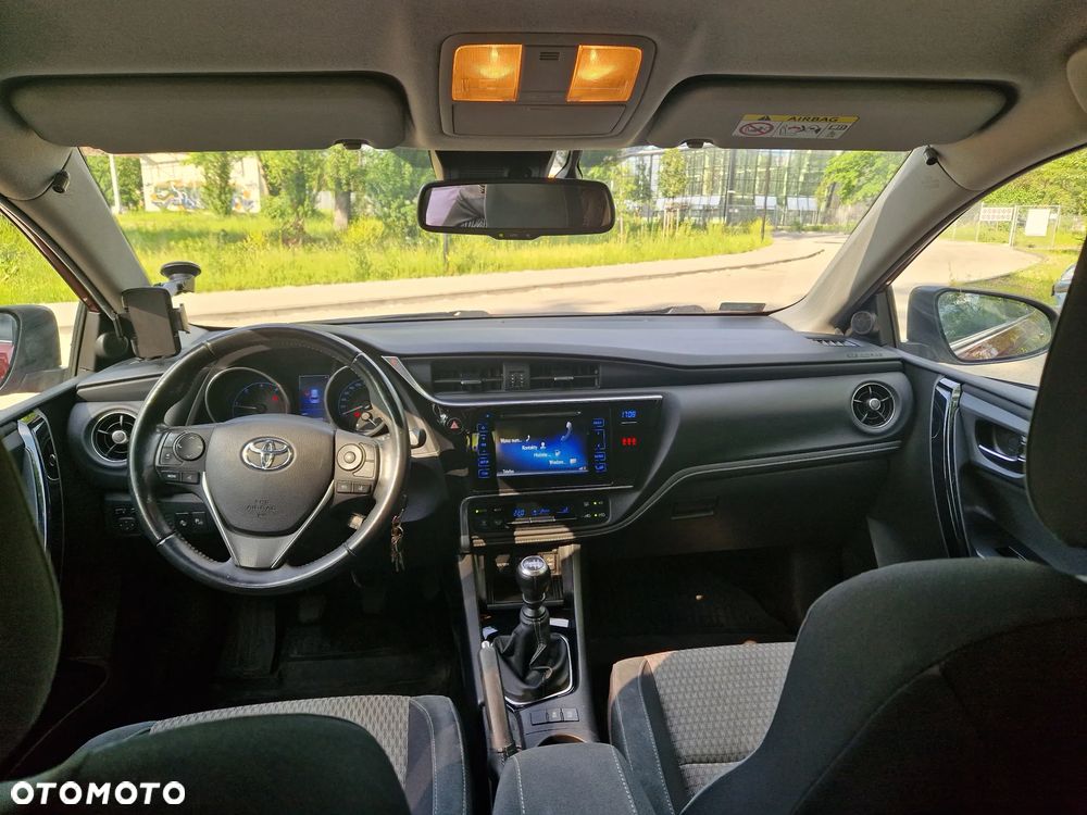 Toyota Auris 1.6 D-4D Comfort - 10