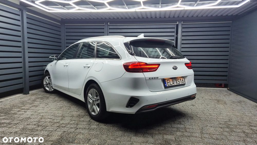 Kia Ceed 1.4 T-GDI DCT OPF Vision - 4