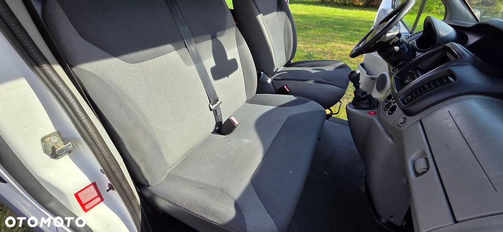 Renault Trafic - 20