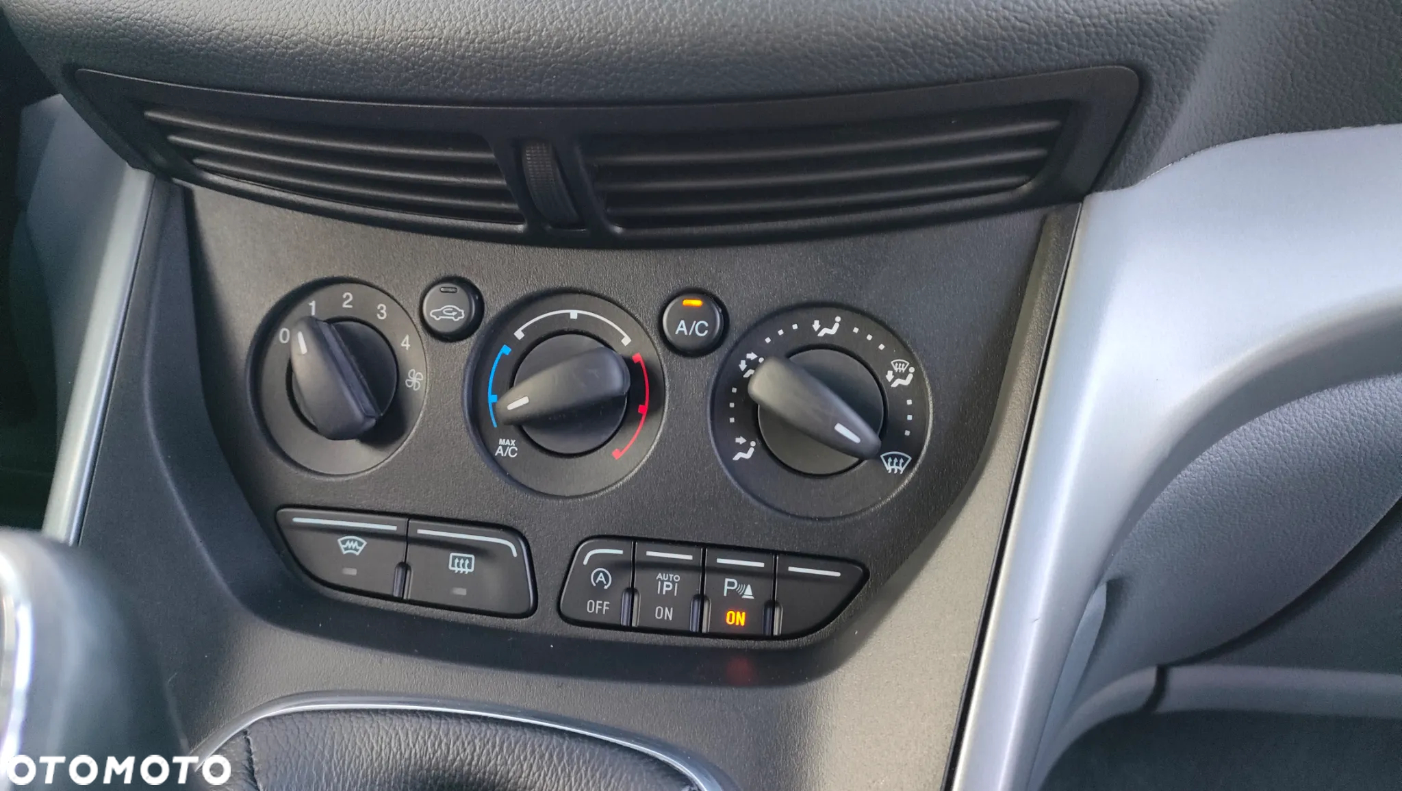 Ford C-MAX - 11