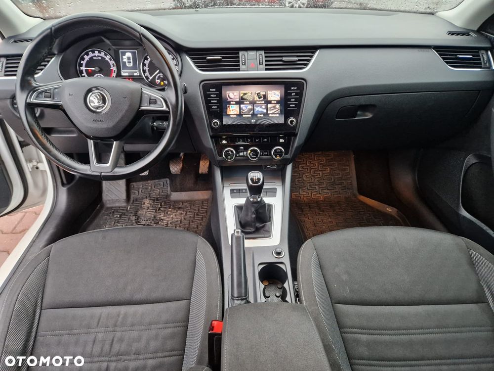 Skoda Octavia 1.6 TDI SCR Ambition - 7