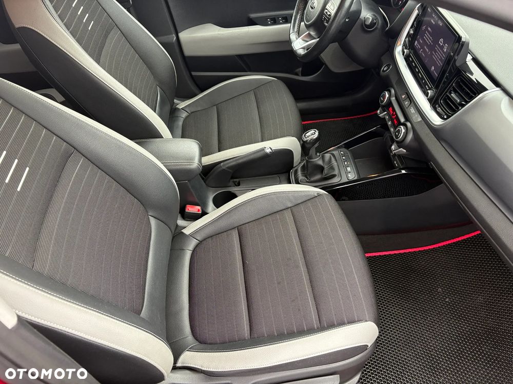 Kia Stonic 1.0 T-GDI MHEV L Business Line - 21