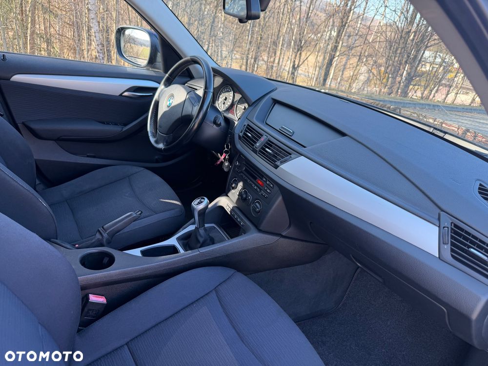 BMW X1 xDrive18d - 10
