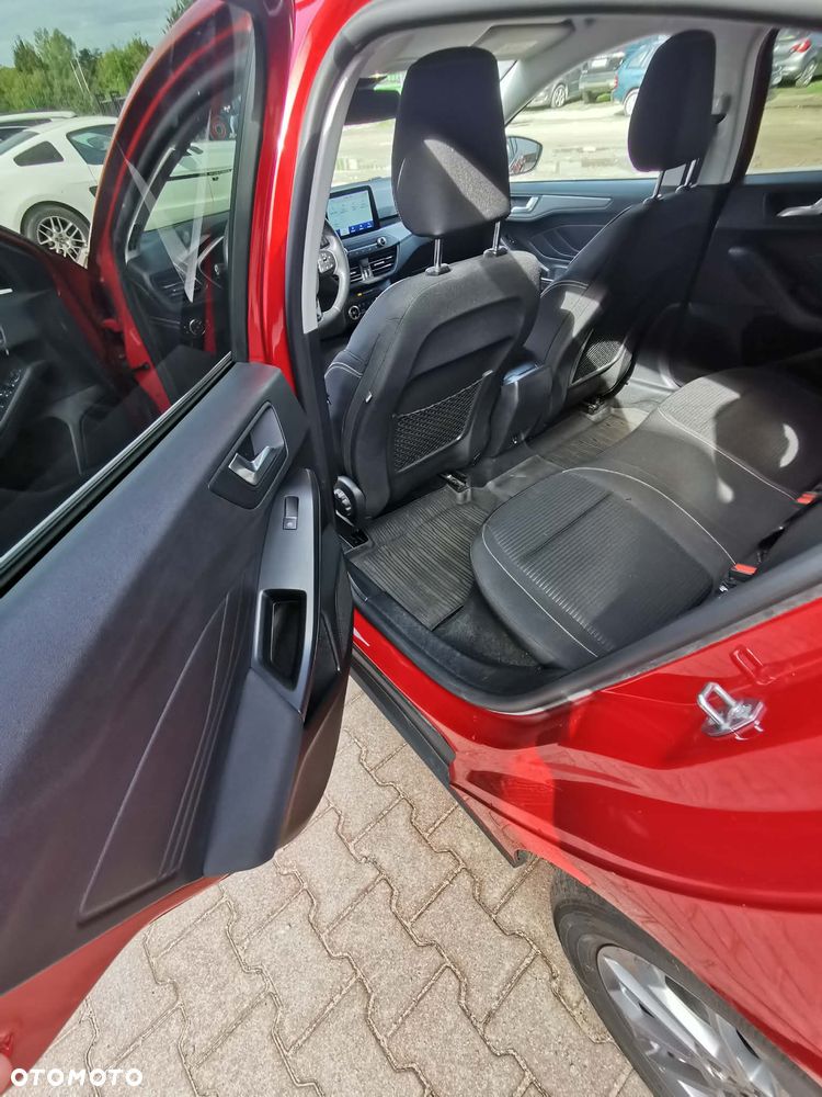Ford Focus 1.0 EcoBoost Titanium Style - 6