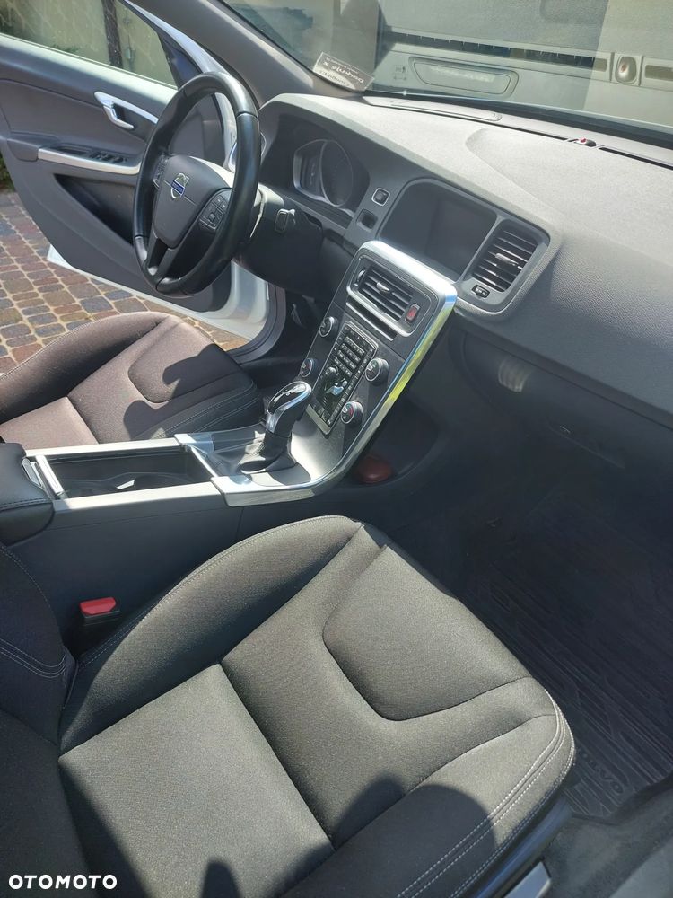 Volvo S60 T3 Drive-E Kinetic - 11