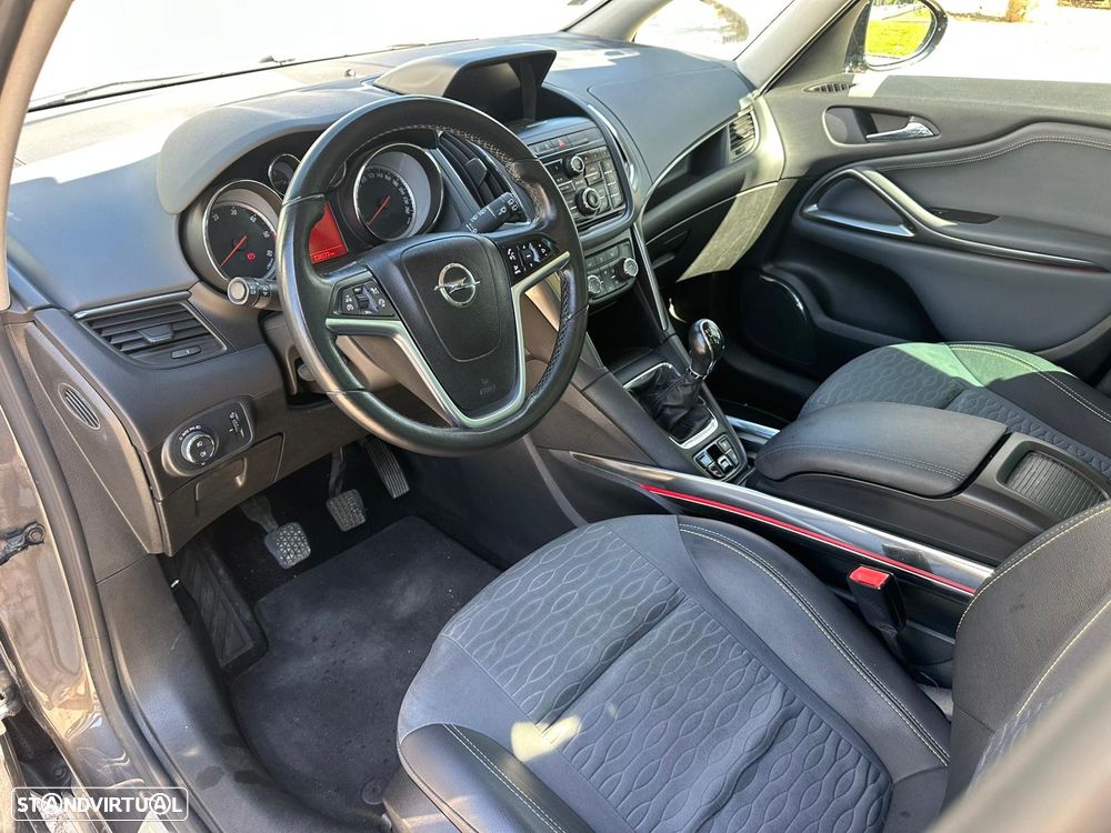 Opel Zafira 2.0 CDTi Cosmo S/S - 25