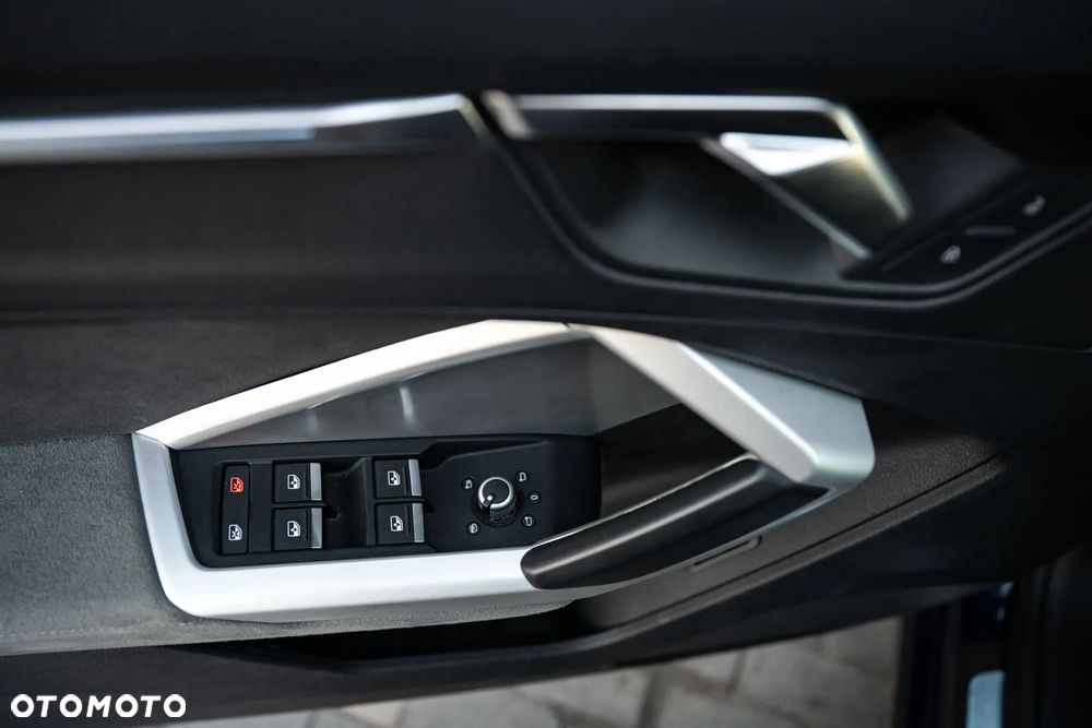 Audi Q3 35 TFSI S-Line - 11