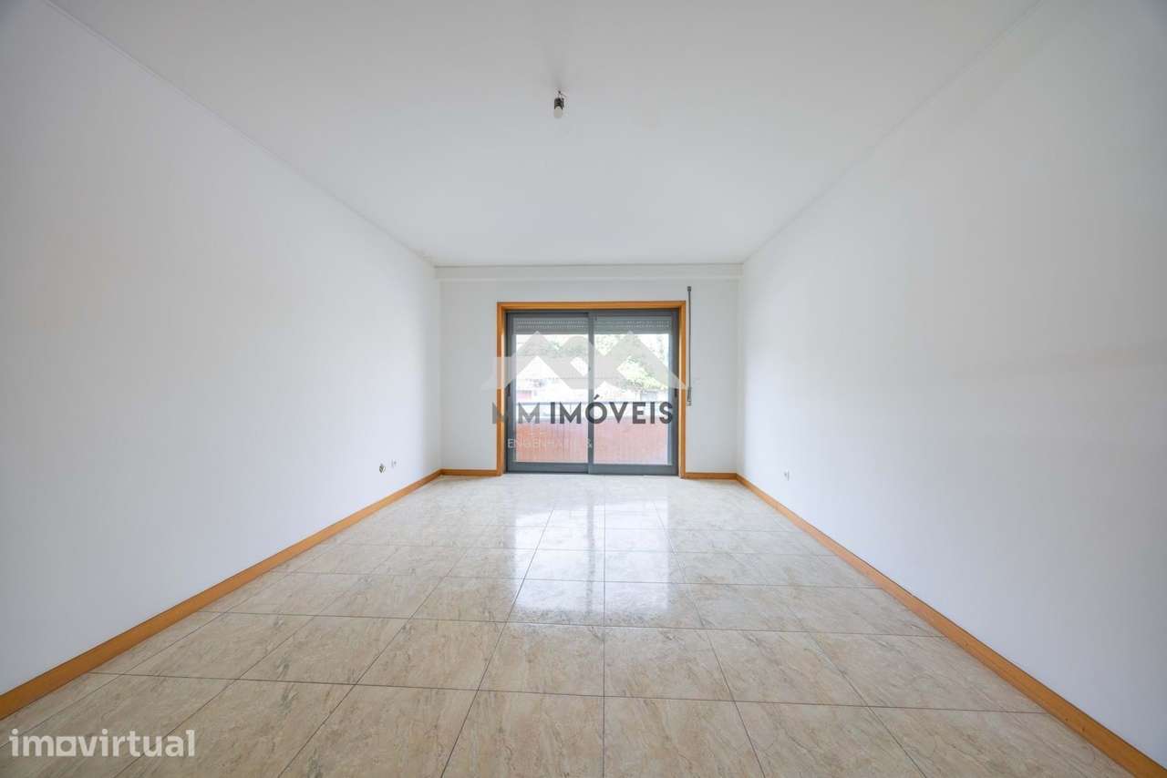 Apartamento T3 | Rio Tinto | Varandas | Condomínio Fechado | Jardim | - Grande imagem: 5/27