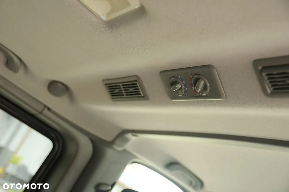 Renault Trafic FAP Passenger Black Edition - 23