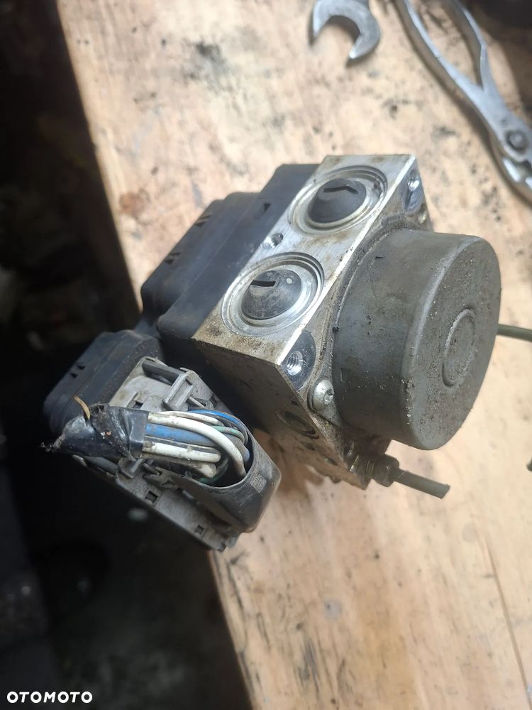 44510-12391   pompa abs toyota corolla e140 e150 - 3