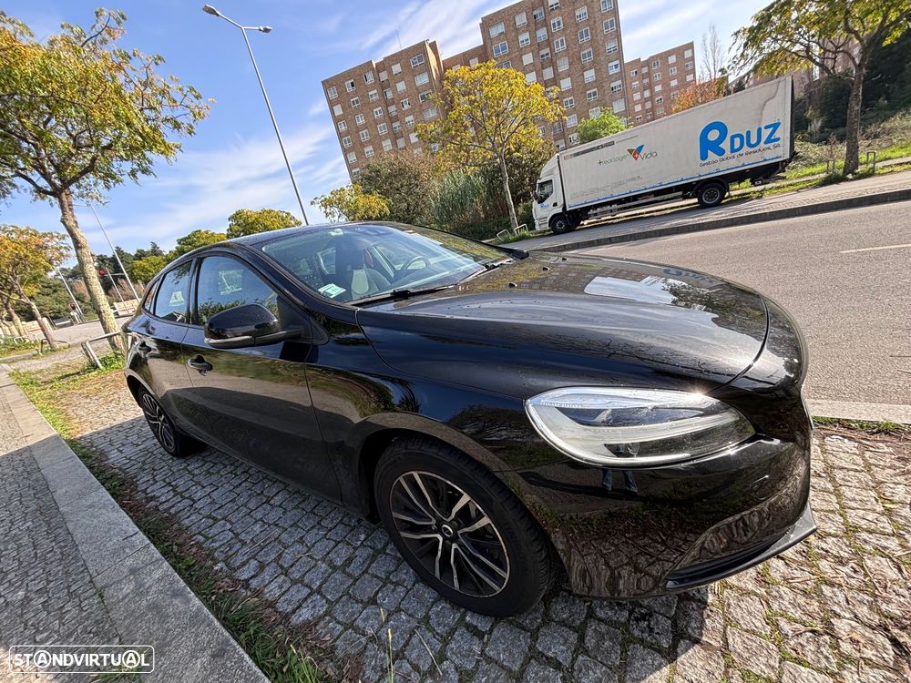 Volvo V40 2.0 D2 R-Design Momentum Geartronic - 5