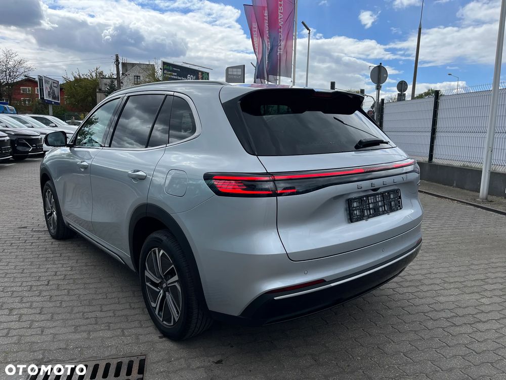 Geely Starray EM-i 1.5 PHEV Pro - 6