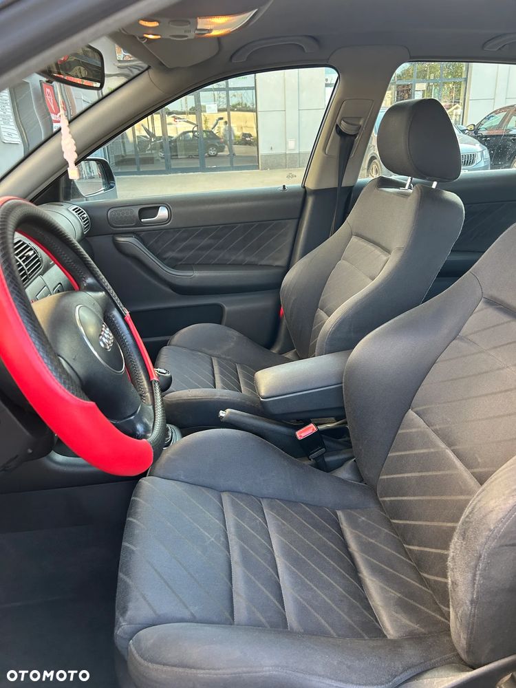 Audi A3 Sportback 1.6 Ambiente - 18