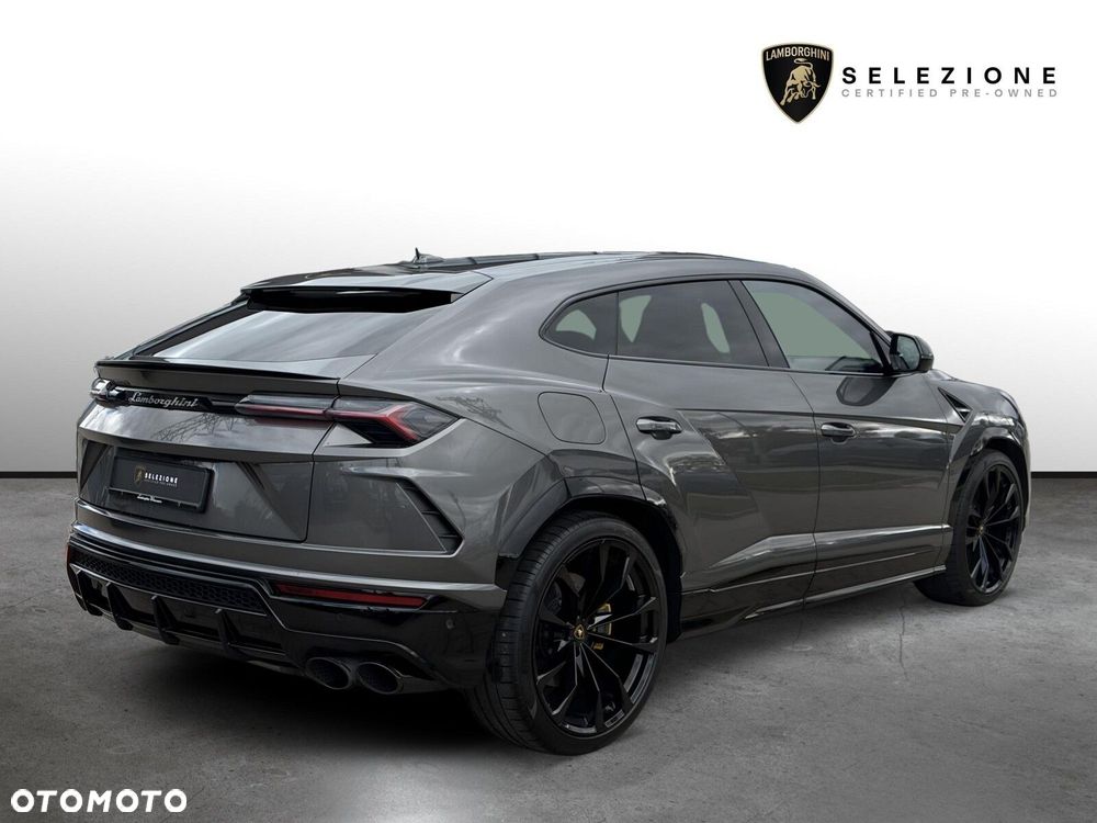 Lamborghini Urus - 4