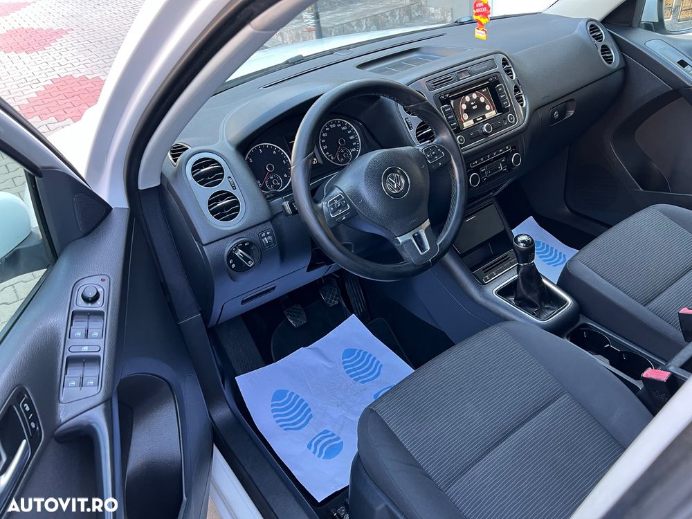 Volkswagen Tiguan 2.0 TDI DPF BlueMotion Technology Trend & Fun - 6