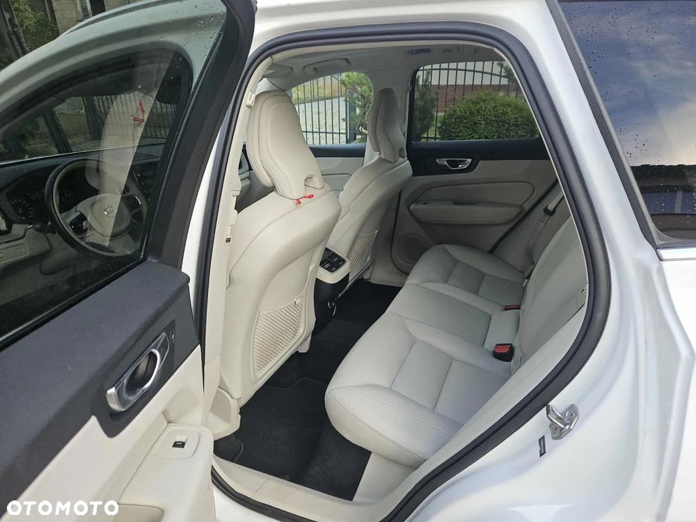 Volvo XC 60 T5 AWD Inscription - 13