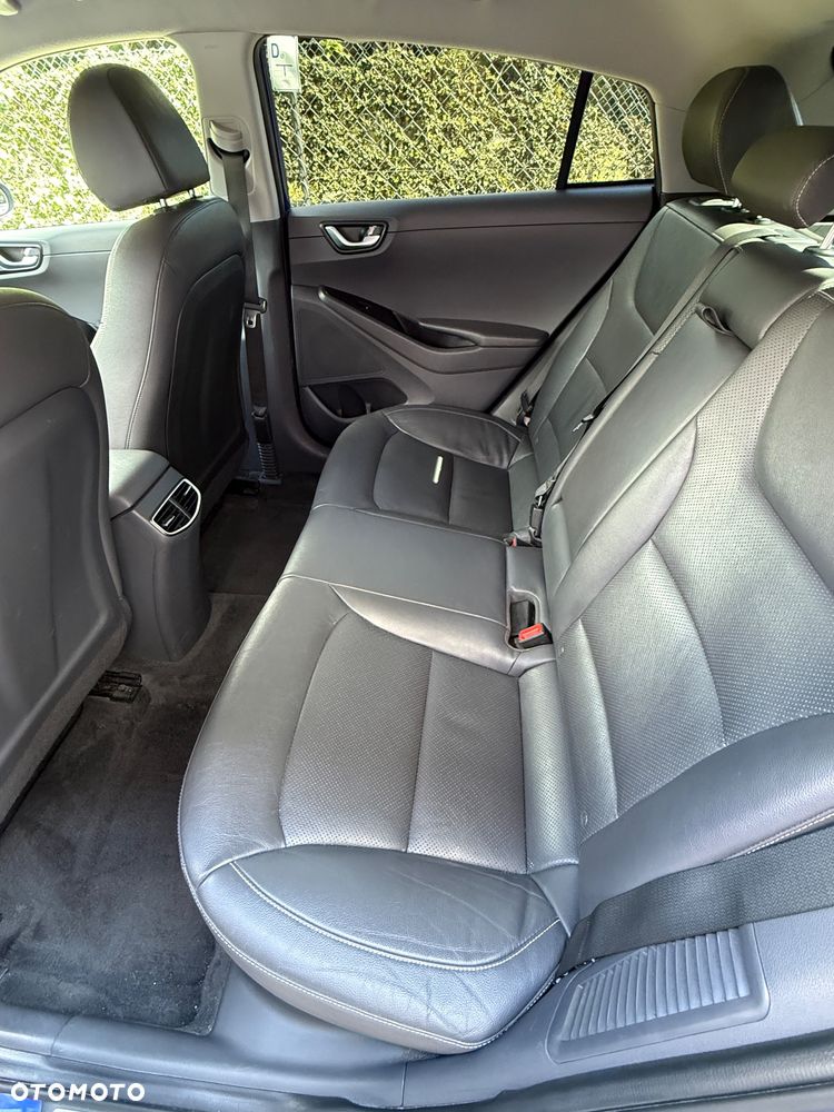 Hyundai IONIQ 1.6 GDI Premium - 13