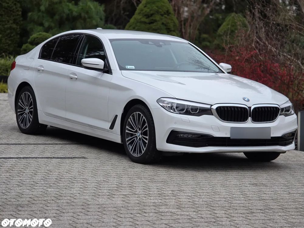 BMW Seria 5 530e iPerformance xDrive Sport Line sport - 36
