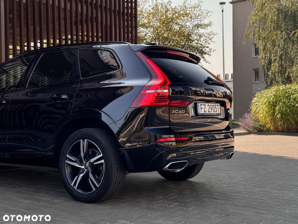 Volvo XC 60 D4 R-Design - 8
