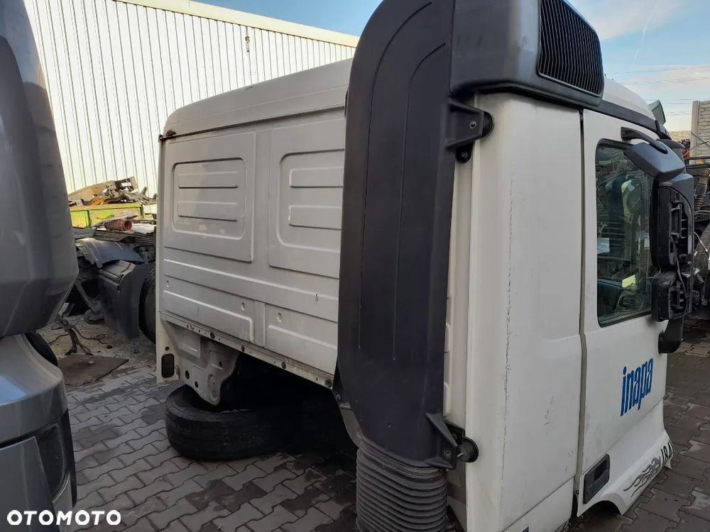 Kabina Mercedes Actros MP2 MP3 dzienna - 11