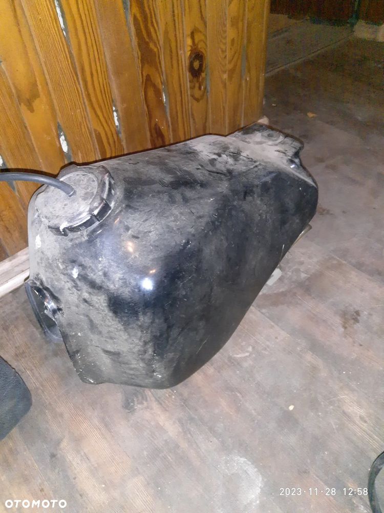 części silnika i inne  honda xl350 - 10