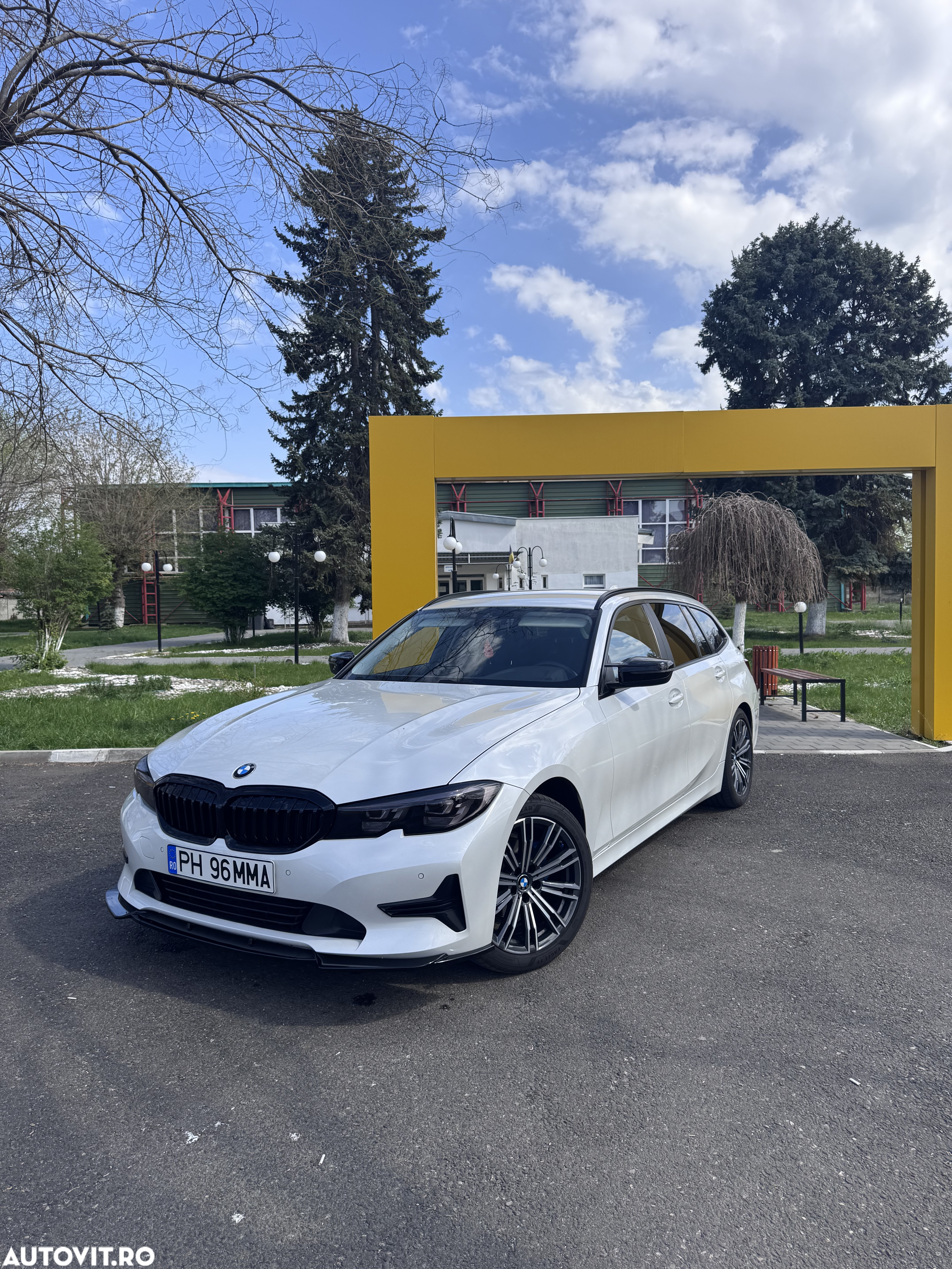 BMW Seria 3 318i Touring Aut. Sport Line - 5