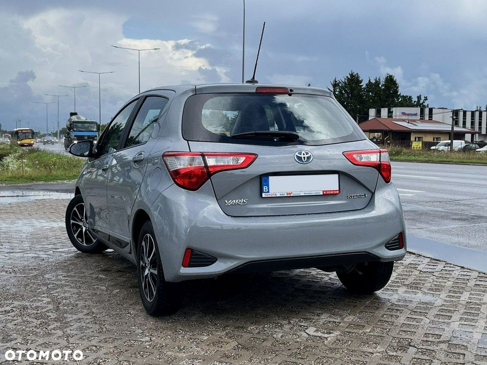 Toyota Yaris - 6
