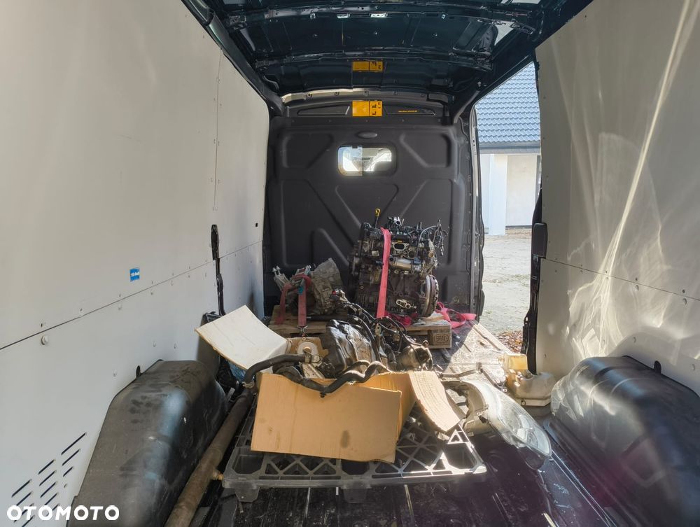 Ford Transit - 9
