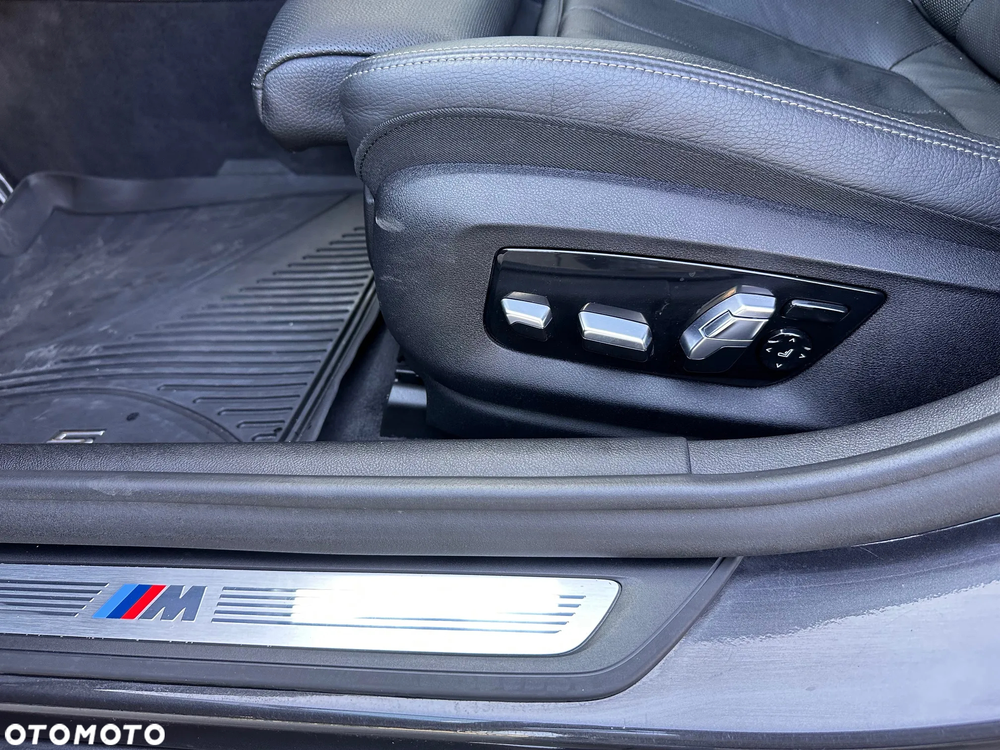 BMW Seria 5 520d xDrive Touring M Sport Edition - 24
