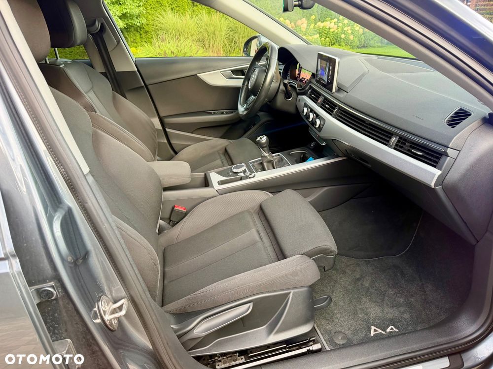 Audi A4 Limousine 2.0 TFSI ultra Sport - 28