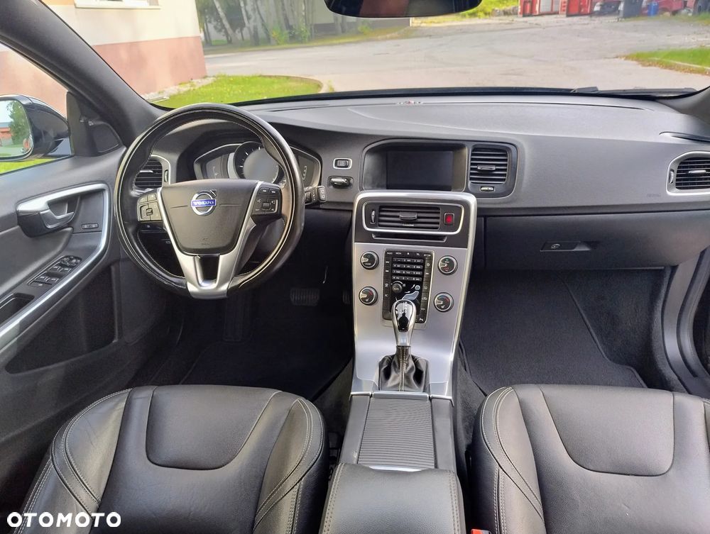 Volvo V60 D3 Geartronic Linje Business - 4