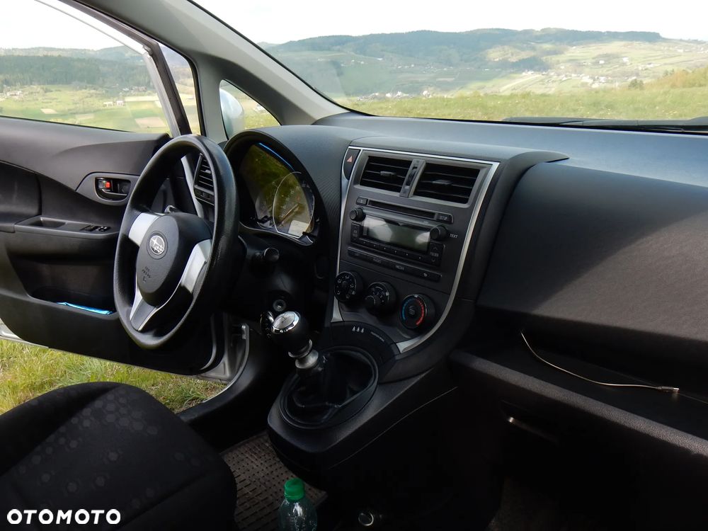 Subaru Trezia - 16