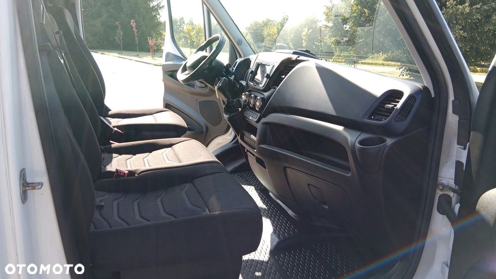 Iveco DAILY 35S16A HI-MATIC - 17