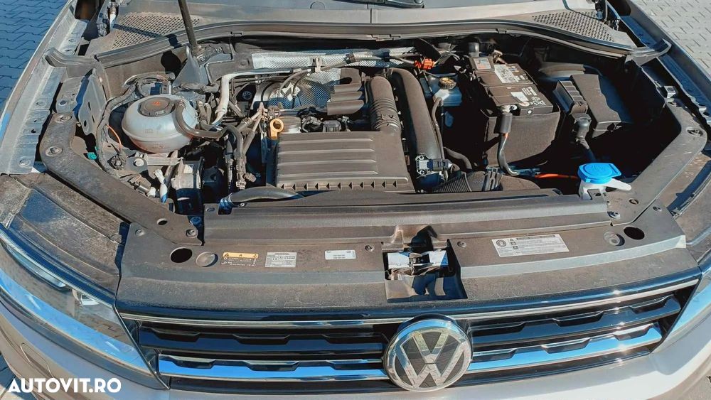 Volkswagen Tiguan - 12