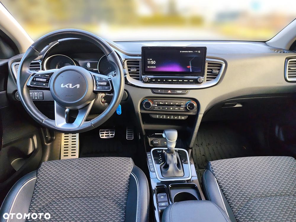 Kia Ceed 1.5 T-GDI Business Line DCT - 13