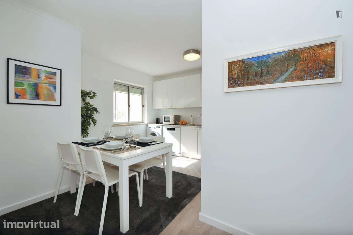 Quarto - localizado em Almada Lisbon - Grande imagem: 5/17