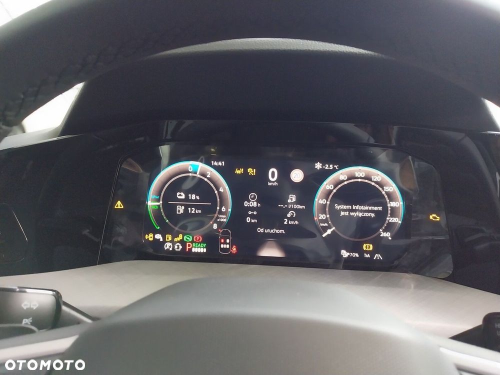 Volkswagen Golf - 10