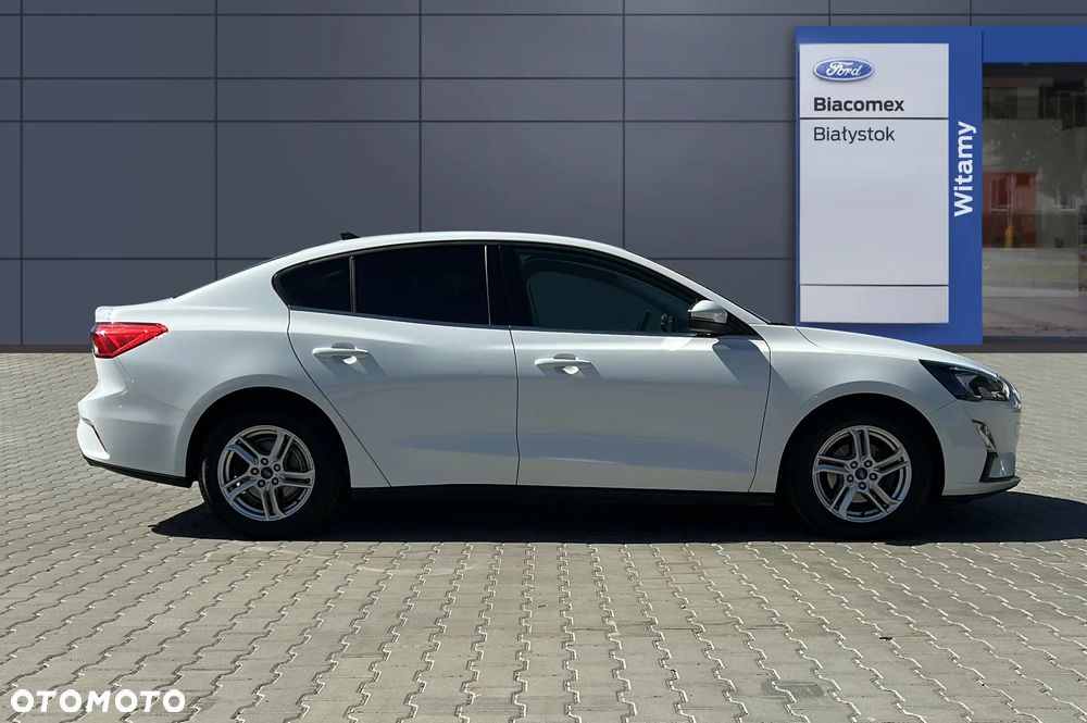 Ford Focus 1.0 EcoBoost Trend - 6