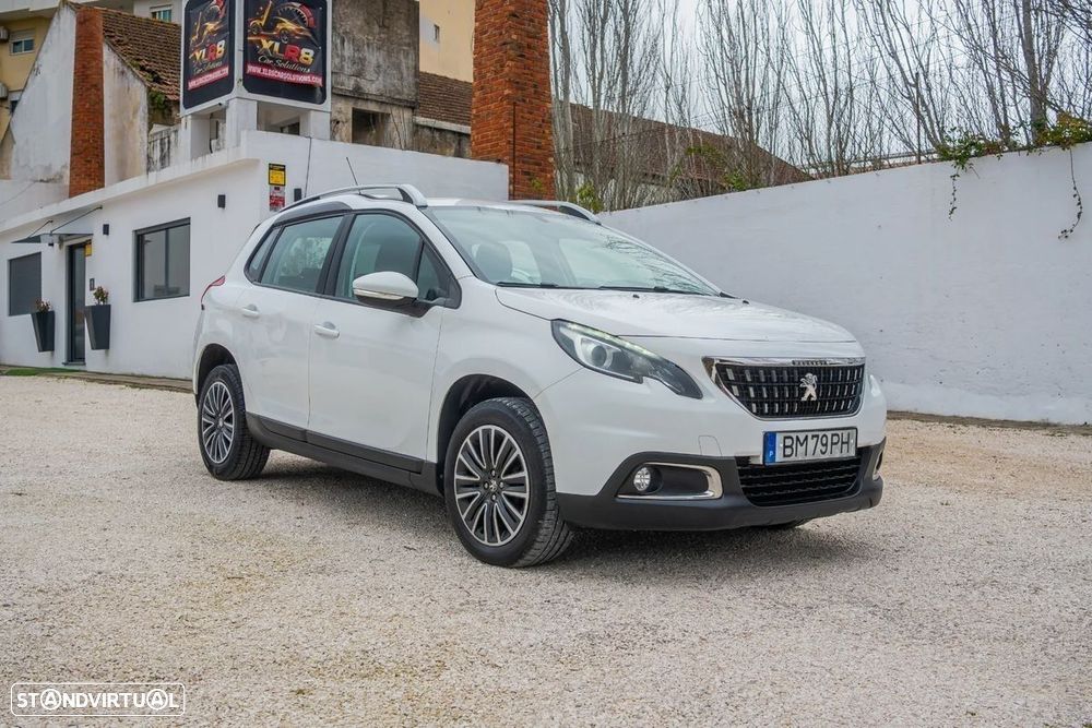 Peugeot 2008 PureTech 110 GPF Stop&Start EAT6 Signature - 2
