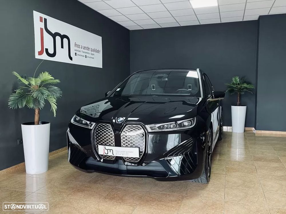 BMW iX xDrive 50 Pack Desportivo - 2