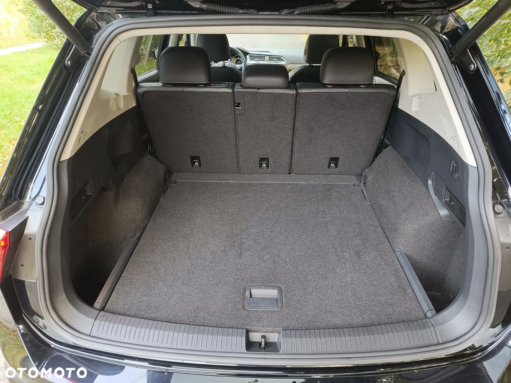 Volkswagen Tiguan Allspace - 35