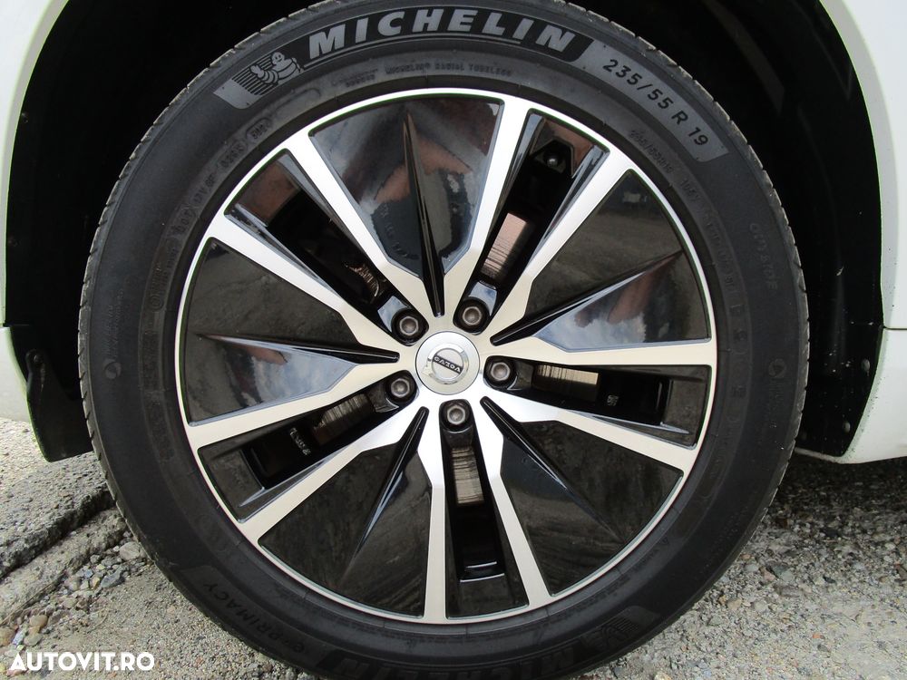 Volvo XC 90 B5 MHEV AWD 5 locuri Momentum Pro - 14
