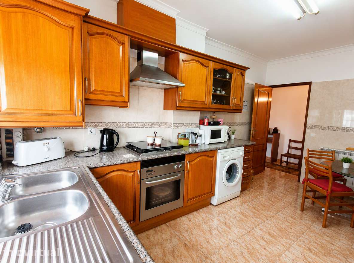 Apartamento T3, com garagem e arrecadação, no centro da vila. - Grande imagem: 3/31