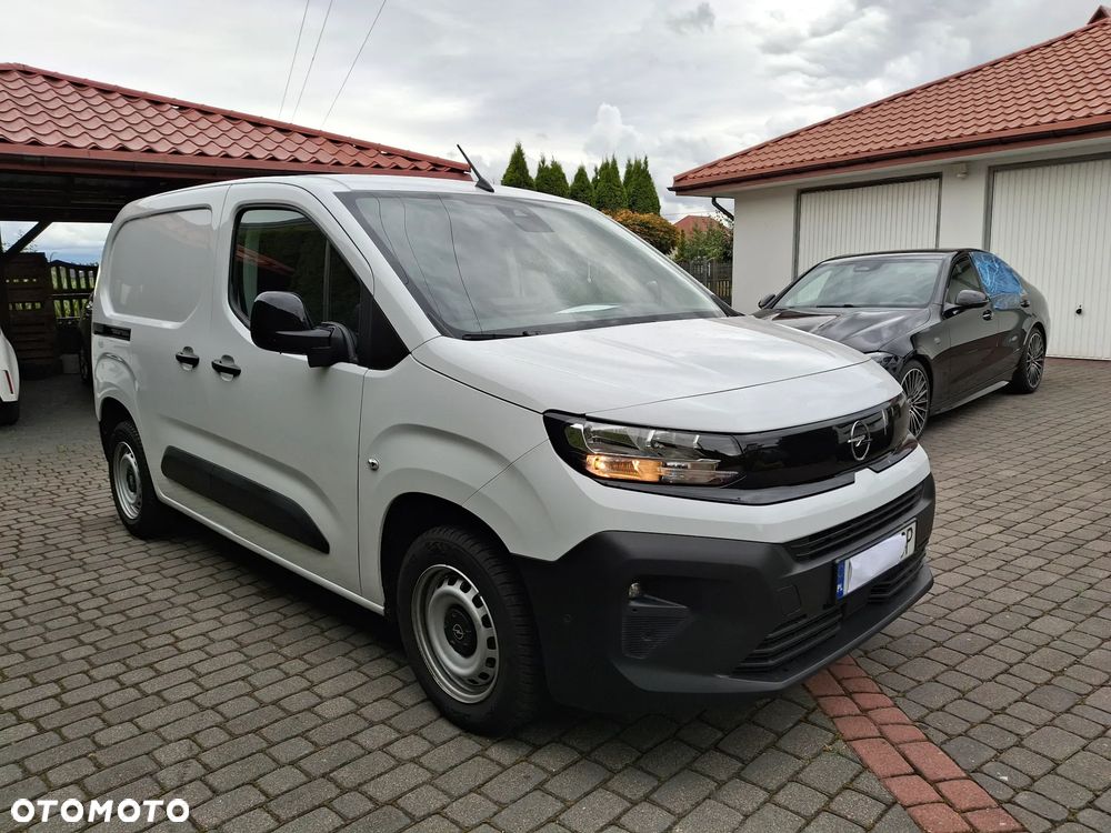 Opel Combo 2025 r 1.2 Pure Tech 110 KM Salon PL